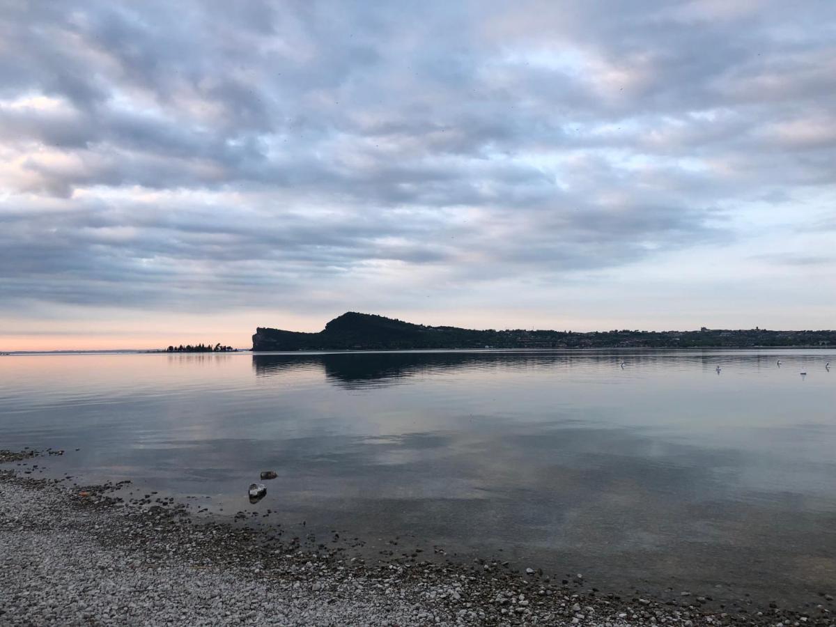 Chiare Ginestre Apartamento San Felice del Benaco Exterior foto